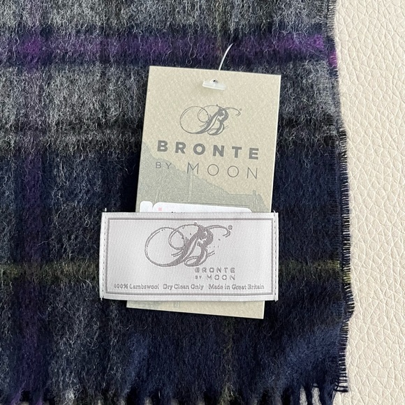 NWT - Bronte By Moon Pure Merino Wool Plaid Scarf - Made in Great Britain - Picture 2 of 4